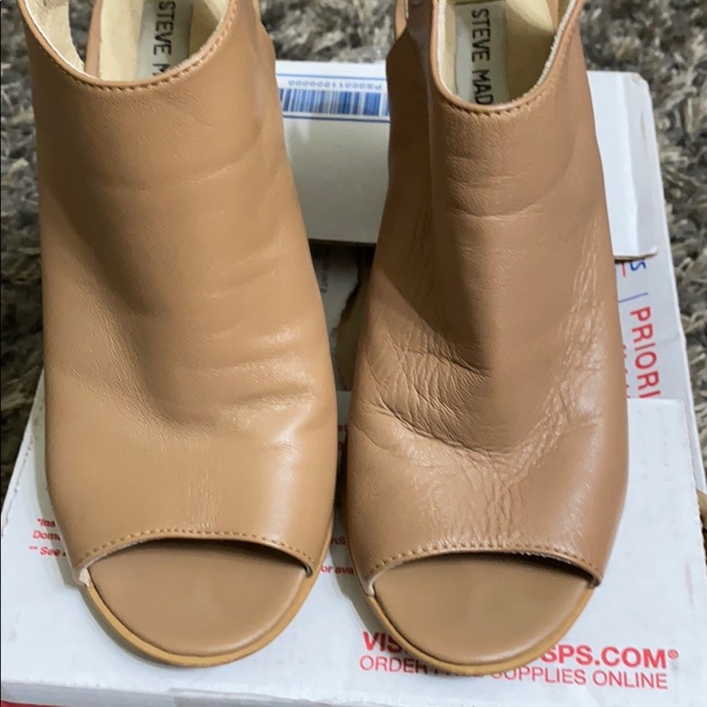 Steve Madden |'Nonstp Peep Toe Booties | Tan | 7.5